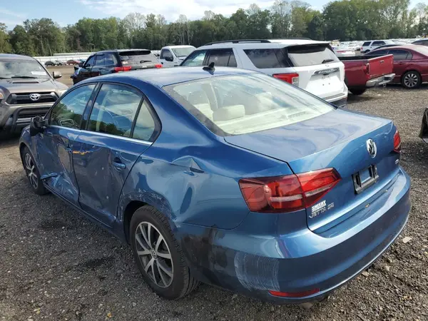 3VWDB7AJ9HM356352 2017 VOLKSWAGEN JETTA - Image 2