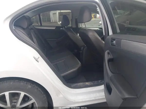 3VWDB7AJ9HM359879 2017 VOLKSWAGEN JETTA - Image 8