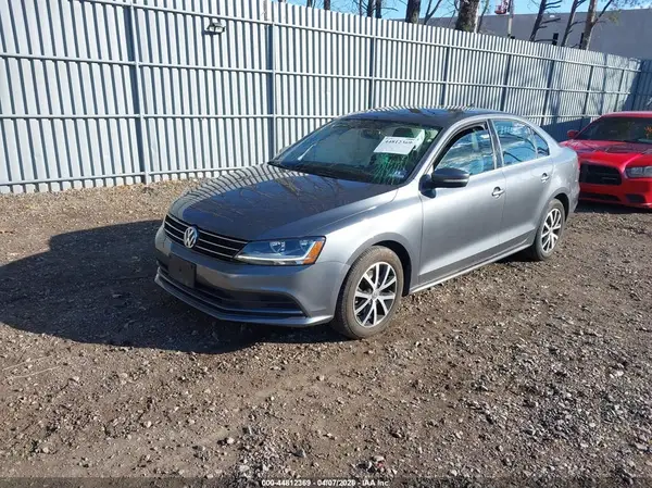 3VWDB7AJ9HM360952 2017 VOLKSWAGEN JETTA - Image 2