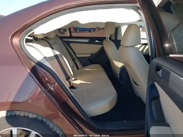 3VWDB7AJ9HM362118 2017 VOLKSWAGEN JETTA - Image 8