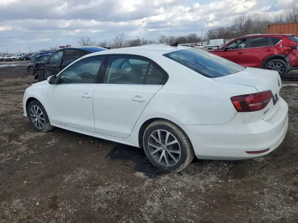 3VWDB7AJ9HM365102 2017 VOLKSWAGEN JETTA - Image 2