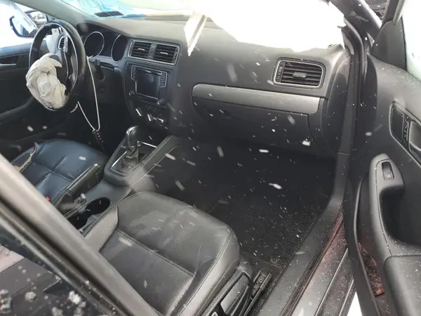 3VWDB7AJ9HM371997 2017 VOLKSWAGEN JETTA - Image 8
