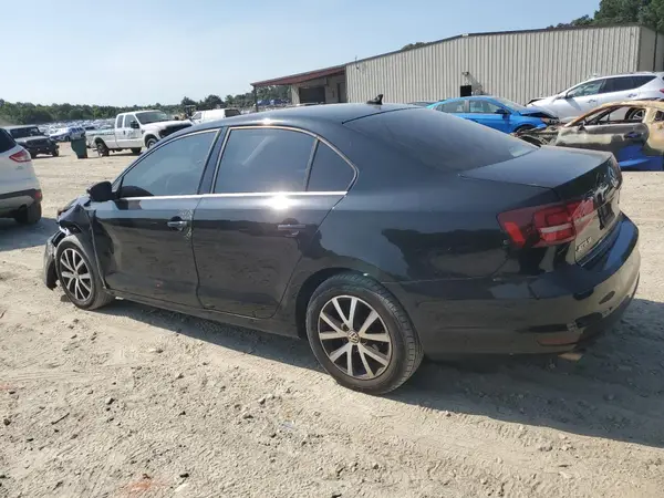 3VWDB7AJ9HM383924 2017 VOLKSWAGEN JETTA - Image 2