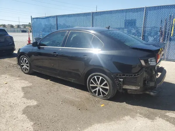 3VWDB7AJ9HM384880 2017 VOLKSWAGEN JETTA - Image 2