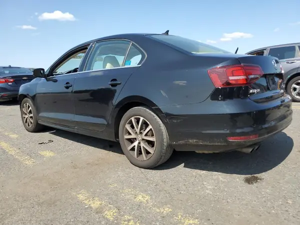 3VWDB7AJ9HM384961 2017 VOLKSWAGEN JETTA - Image 2