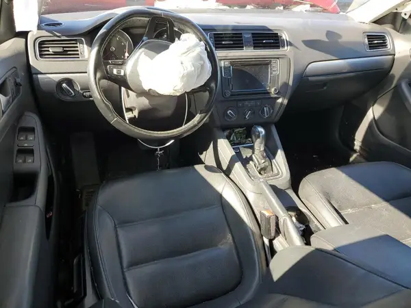 3VWDB7AJ9HM396267 2017 VOLKSWAGEN JETTA - Image 8