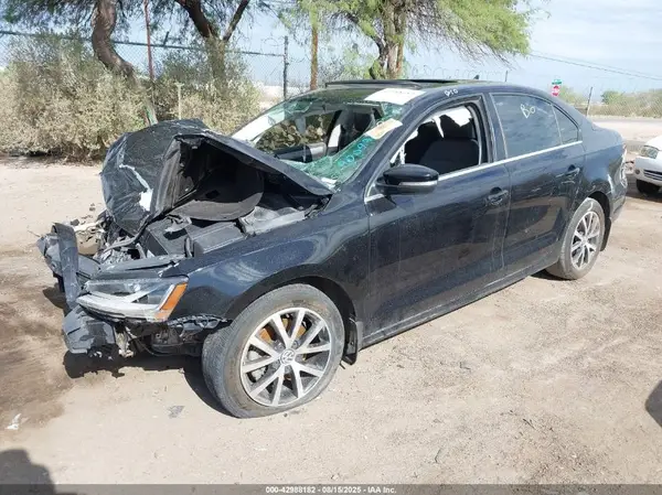 3VWDB7AJ9HM400494 2017 VOLKSWAGEN JETTA - Image 2