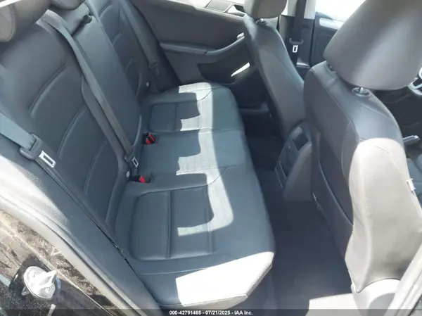 3VWDB7AJ9HM400690 2017 VOLKSWAGEN JETTA - Image 8