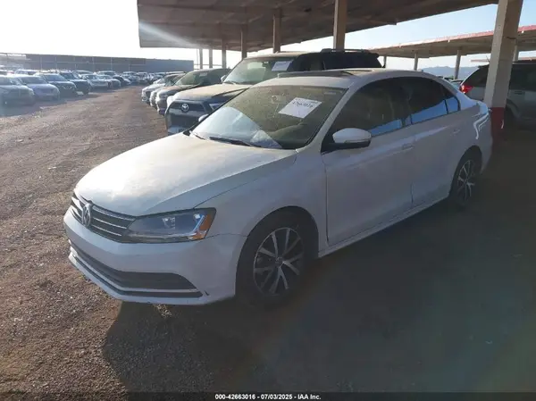3VWDB7AJ9HM403136 2017 VOLKSWAGEN JETTA - Image 2