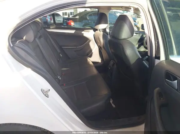 3VWDB7AJ9HM403136 2017 VOLKSWAGEN JETTA - Image 8