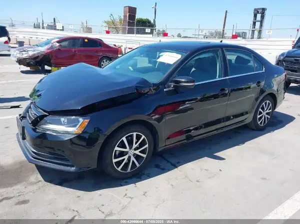 3VWDB7AJ9HM404545 2017 VOLKSWAGEN JETTA - Image 2