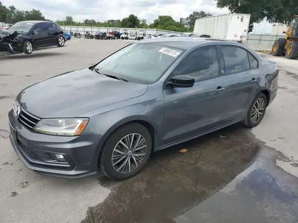 3VWDB7AJ9JM204514 2018 VOLKSWAGEN JETTA - Image 1