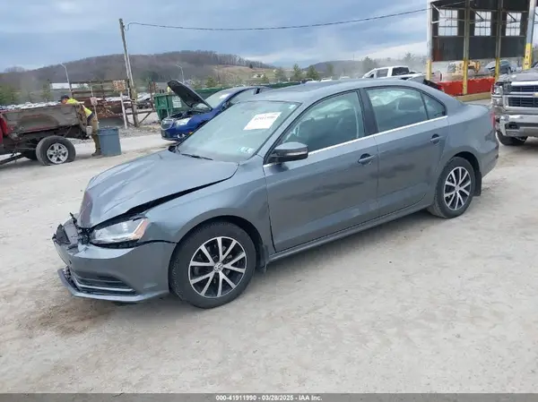 3VWDB7AJ9JM204786 2018 VOLKSWAGEN JETTA - Image 2