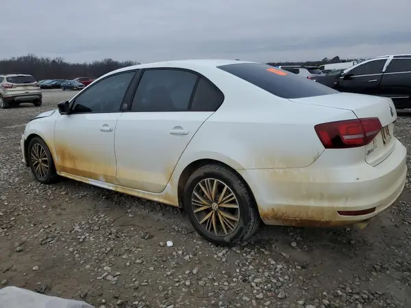 3VWDB7AJ9JM207171 2018 VOLKSWAGEN JETTA - Image 2