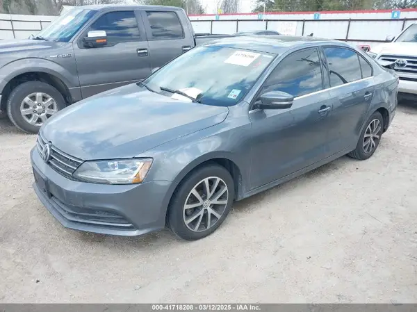 3VWDB7AJ9JM215013 2018 VOLKSWAGEN JETTA - Image 2