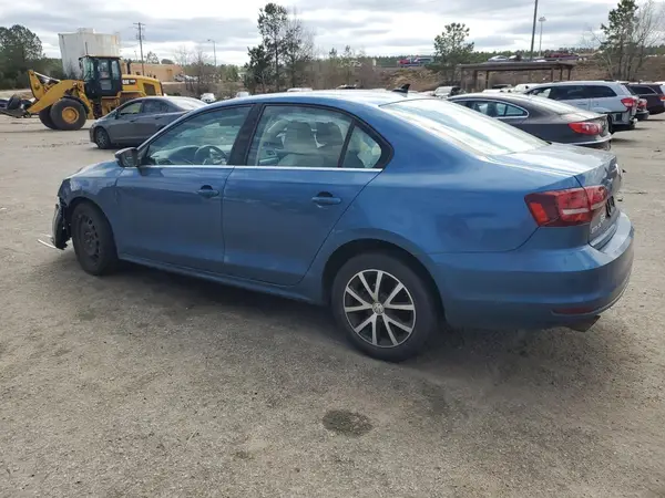 3VWDB7AJ9JM251977 2018 VOLKSWAGEN JETTA - Image 2