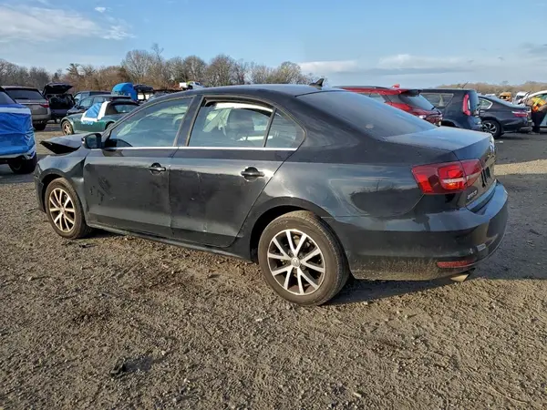3VWDB7AJ9JM263076 2018 VOLKSWAGEN JETTA - Image 2