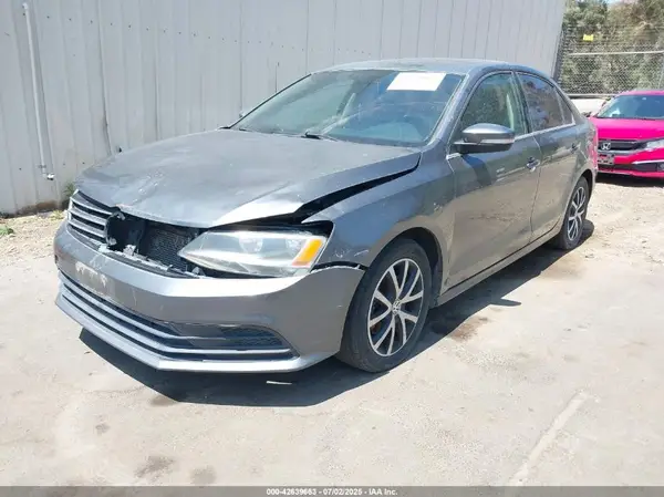 3VWDB7AJXHM202068 2017 VOLKSWAGEN JETTA - Image 2