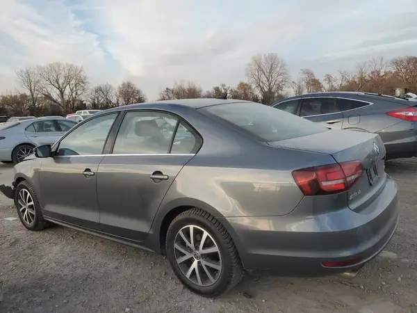 3VWDB7AJXHM202622 2017 VOLKSWAGEN JETTA - Image 2