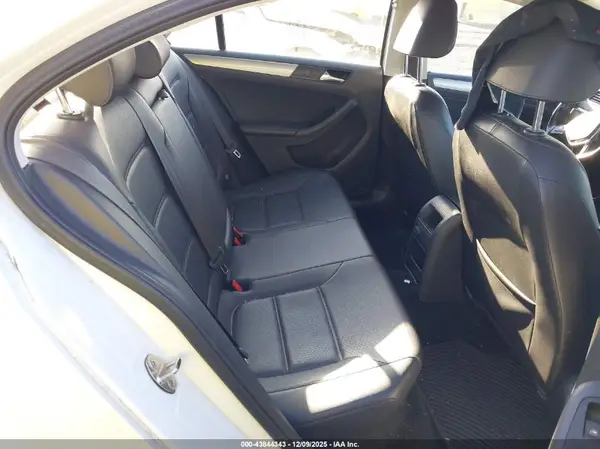 3VWDB7AJXHM202717 2017 VOLKSWAGEN JETTA - Image 8