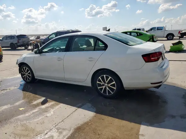 3VWDB7AJXHM207996 2017 VOLKSWAGEN JETTA - Image 2
