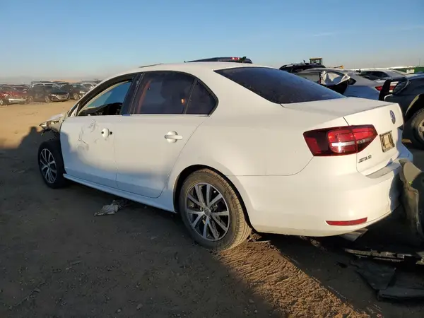 3VWDB7AJXHM218142 2017 VOLKSWAGEN JETTA - Image 2