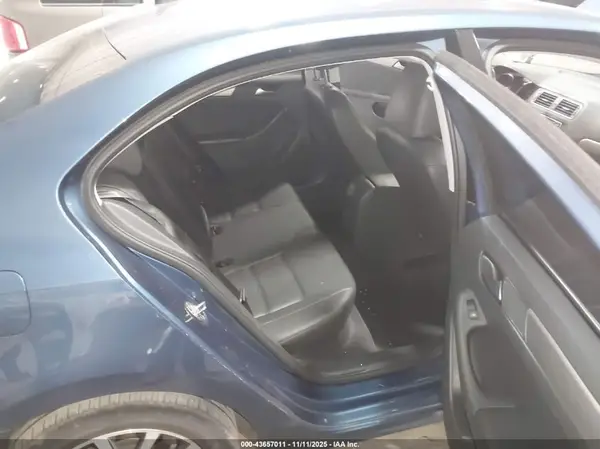 3VWDB7AJXHM219159 2017 VOLKSWAGEN JETTA - Image 8