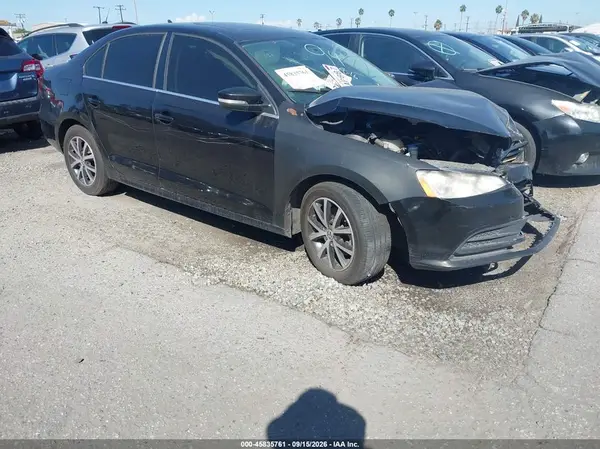 3VWDB7AJXHM224989 2017 VOLKSWAGEN JETTA - Image 1