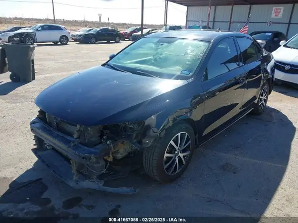 3VWDB7AJXHM235779 2017 VOLKSWAGEN JETTA - Image 2
