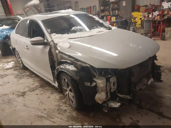 3VWDB7AJXHM247107 2017 VOLKSWAGEN JETTA - Image 1