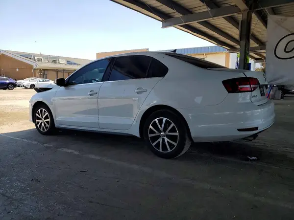 3VWDB7AJXHM262285 2017 VOLKSWAGEN JETTA - Image 2
