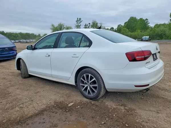 3VWDB7AJXHM262738 2017 VOLKSWAGEN JETTA - Image 2
