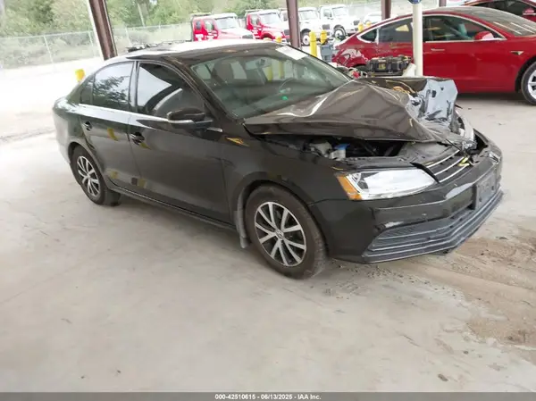 3VWDB7AJXHM272766 2017 VOLKSWAGEN JETTA - Image 1