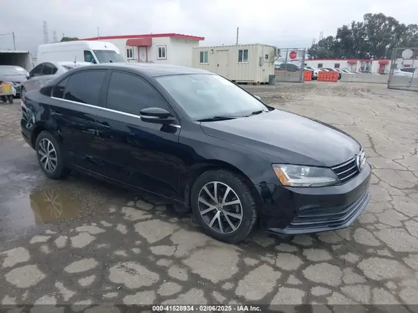 3VWDB7AJXHM274999 2017 VOLKSWAGEN JETTA - Image 1