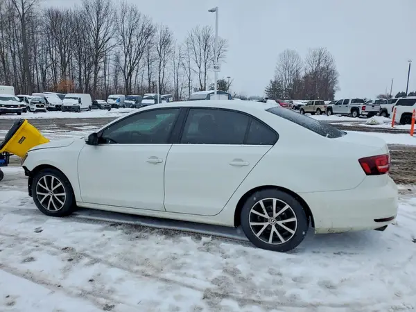 3VWDB7AJXHM276641 2017 VOLKSWAGEN JETTA - Image 2