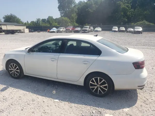 3VWDB7AJXHM287882 2017 VOLKSWAGEN JETTA - Image 2