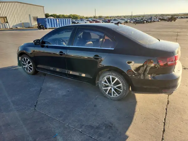 3VWDB7AJXHM291687 2017 VOLKSWAGEN JETTA - Image 2