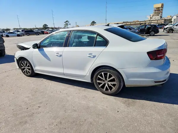 3VWDB7AJXHM292533 2017 VOLKSWAGEN JETTA - Image 2
