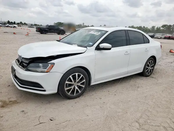 3VWDB7AJXHM305796 2017 VOLKSWAGEN JETTA - Image 1
