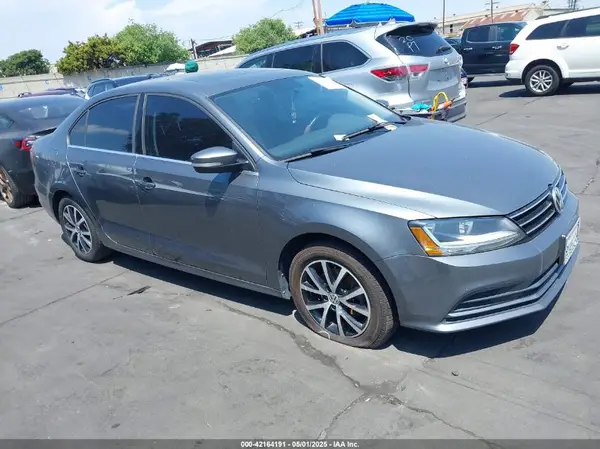 3VWDB7AJXHM309363 2017 VOLKSWAGEN JETTA - Image 1