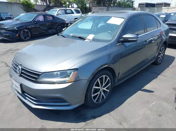 3VWDB7AJXHM309363 2017 VOLKSWAGEN JETTA - Image 2