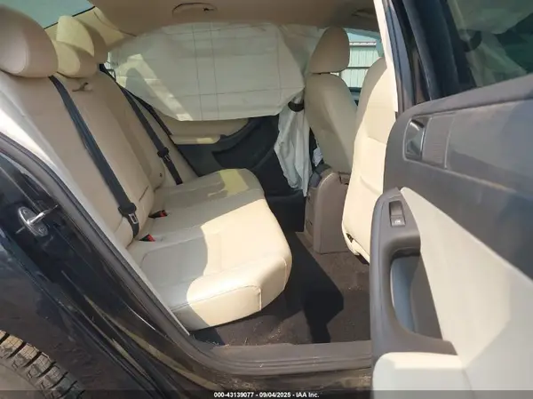 3VWDB7AJXHM310318 2017 VOLKSWAGEN JETTA - Image 8