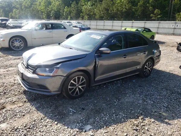 3VWDB7AJXHM317804 2017 VOLKSWAGEN JETTA - Image 1