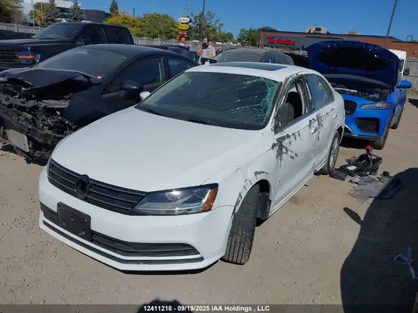 3VWDB7AJXHM328589 2017 VOLKSWAGEN JETTA - Image 2