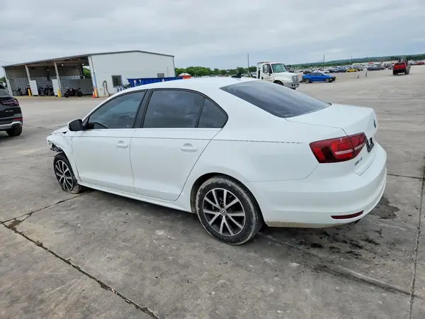 3VWDB7AJXHM336269 2017 VOLKSWAGEN JETTA - Image 2