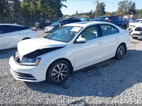 3VWDB7AJXHM353895 2017 VOLKSWAGEN JETTA - Image 2