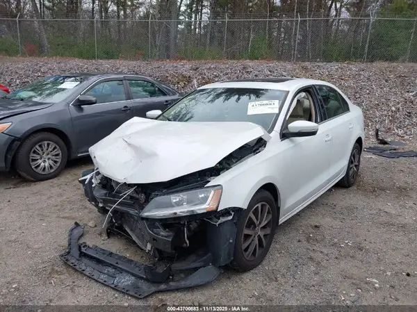 3VWDB7AJXHM360149 2017 VOLKSWAGEN JETTA - Image 2