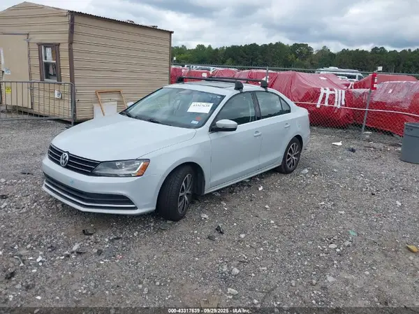 3VWDB7AJXHM363696 2017 VOLKSWAGEN JETTA - Image 2