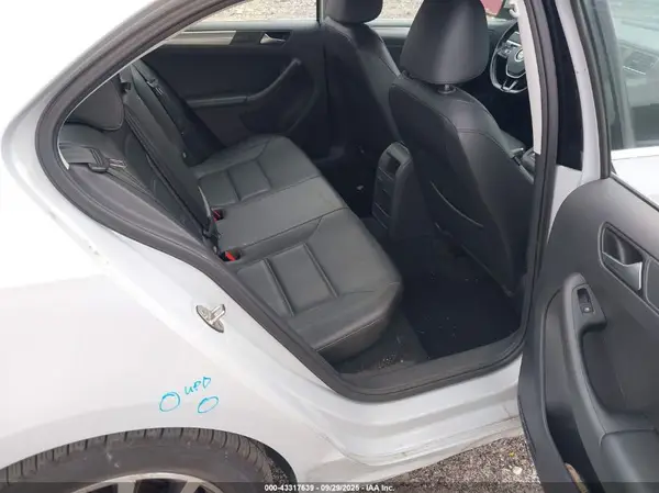 3VWDB7AJXHM363696 2017 VOLKSWAGEN JETTA - Image 8