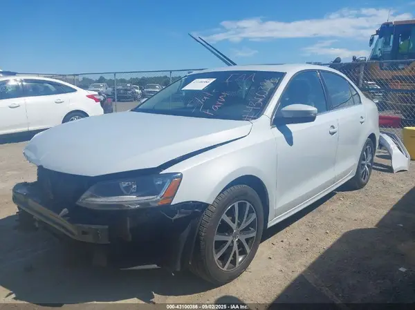 3VWDB7AJXHM379753 2017 VOLKSWAGEN JETTA - Image 2